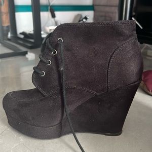 Worn for 30 minutes brand new!